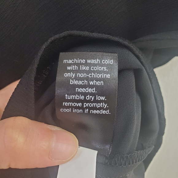 One-shoulder ruffle top blouse - Picture 8 of 8